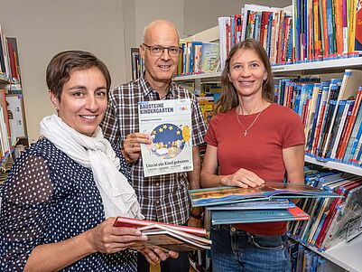 Gott und die Welt in 4000 Medien