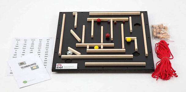 Teambalance (Labyrinth mit Kugel)